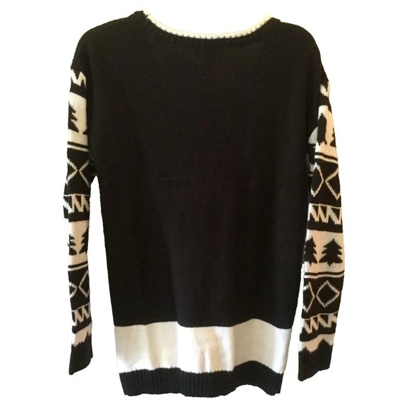 Allison Brittney Sweater Size Medium Black Penguin Ugly Cute Christmas Holiday - Picture 2 of 5
